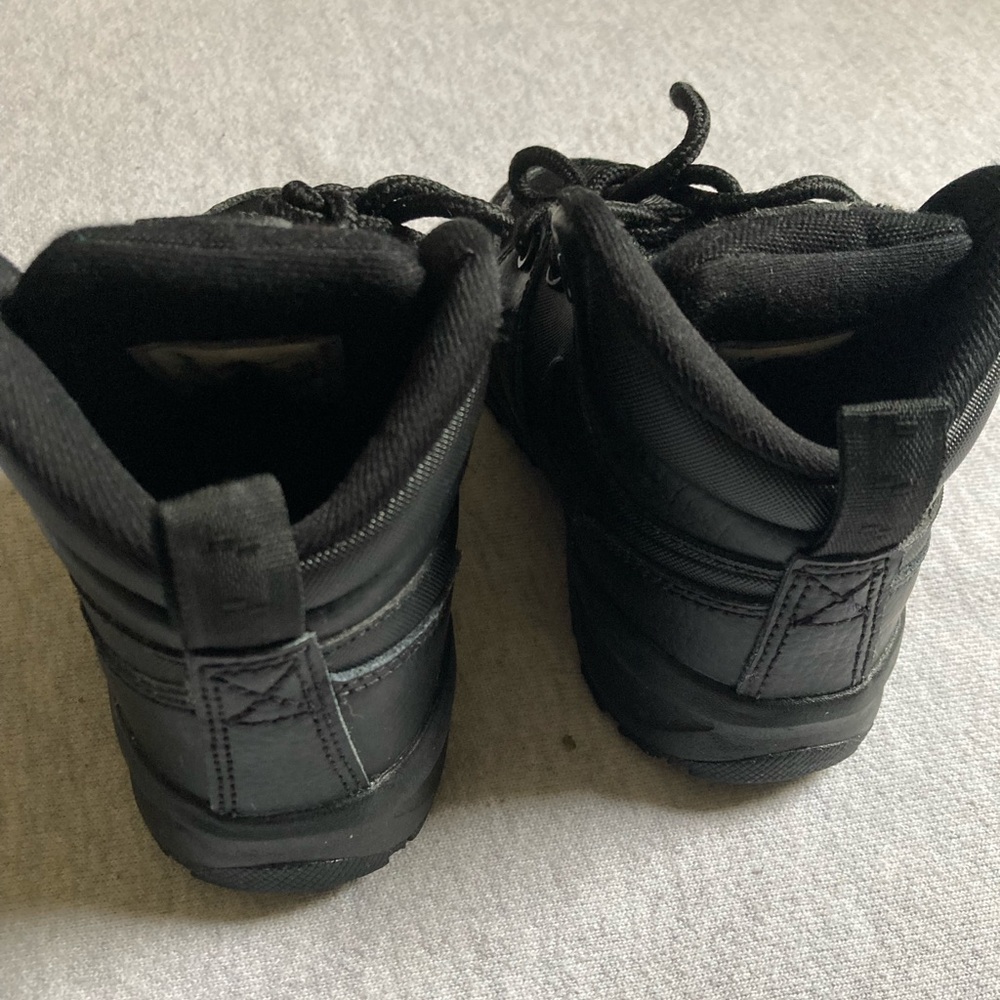 nike Manoa leather toddler sz.7c - Picture 4 of 6